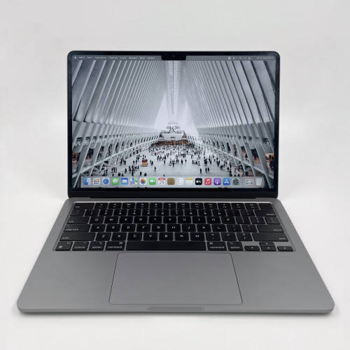 б/у Apple MacBook Air 13" (M2) 8/256GB Space Gray 2022 (MLXW3) (Ідеальний стан)
